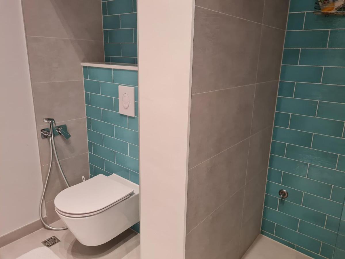 Beachfront Comfort Apartments Sinajko 포드고라 외부 사진
