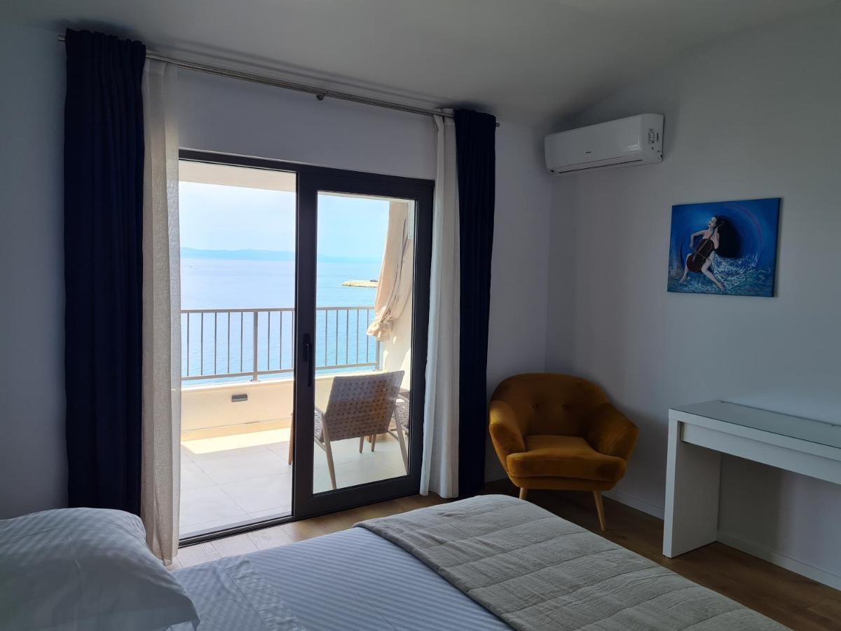Beachfront Comfort Apartments Sinajko 포드고라 외부 사진