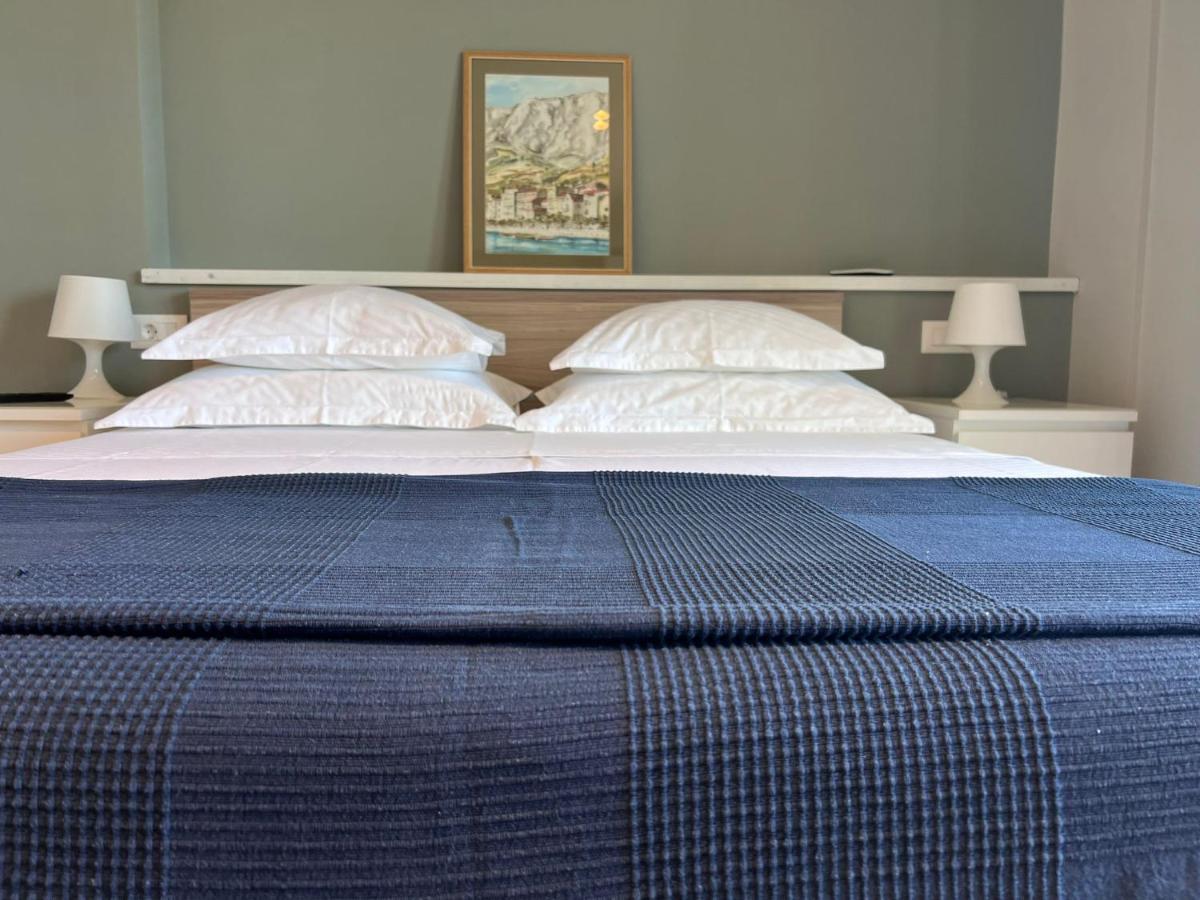 Beachfront Comfort Apartments Sinajko 포드고라 외부 사진