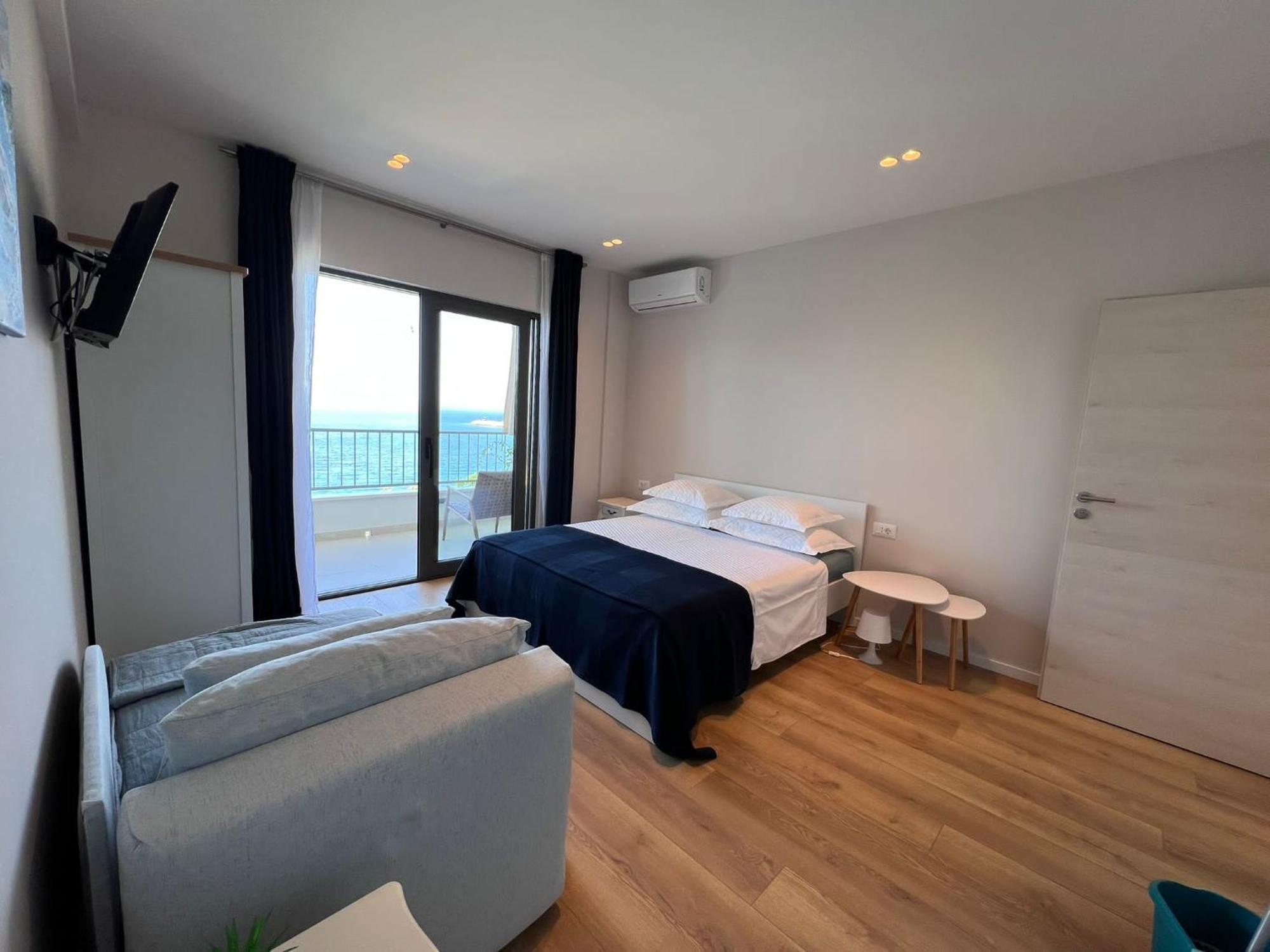 Beachfront Comfort Apartments Sinajko 포드고라 외부 사진